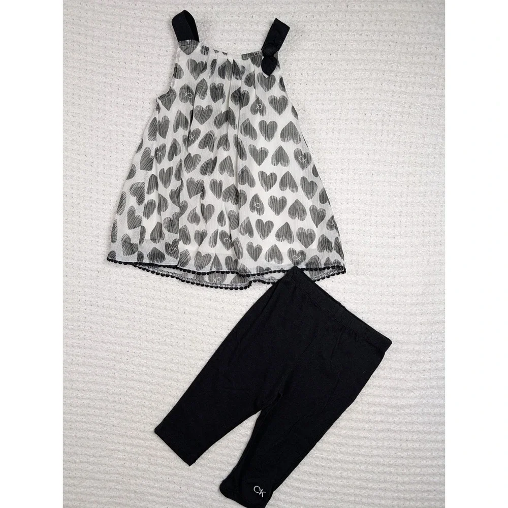 Calvin Klein Jeans Toddler Girl 24M‎ Heart Print Tunic and Leggings 2-Piece Set